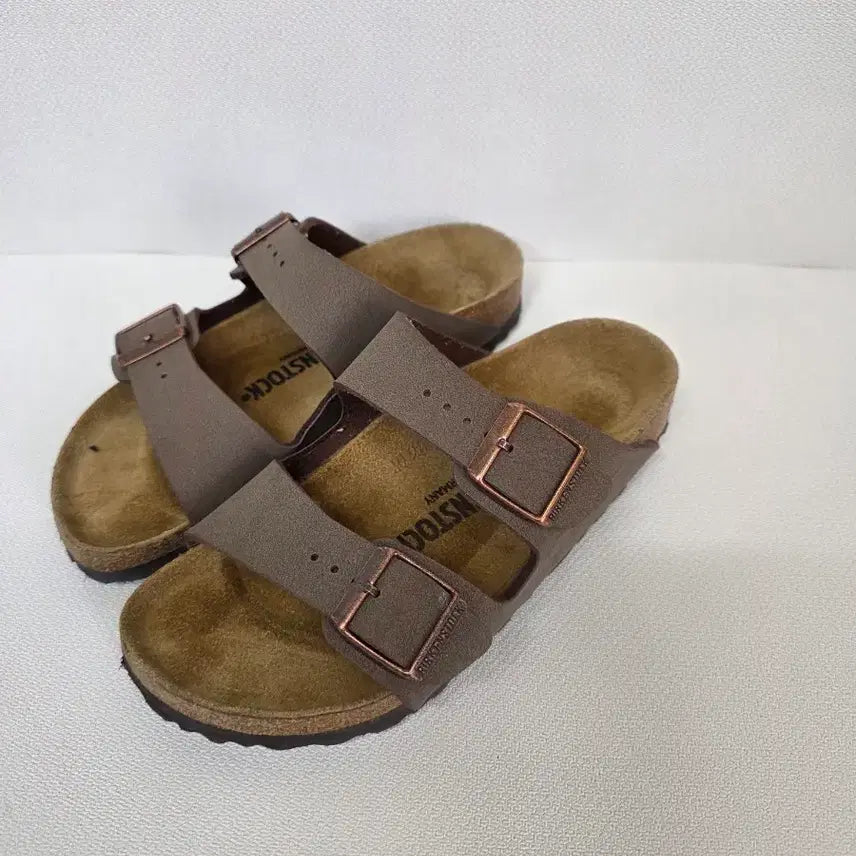 [SOLD OUT] 버켄스탁 아리조나 토프 샌들 225사이즈