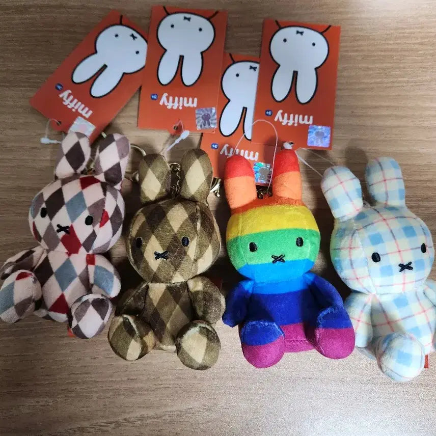 [BUNJANG] Miffy Doll Keyring (Navy, Rainbow) / (새제품) 미피 인형키링 (3종류)