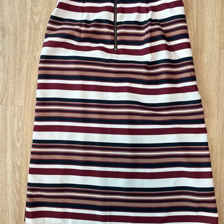 [BUNJANG] MOJO.S.PHINE Stripe Wrap Skirt / MOJO.S.PHINE 모조에스핀 스트라이프 랩 스커트 70-92