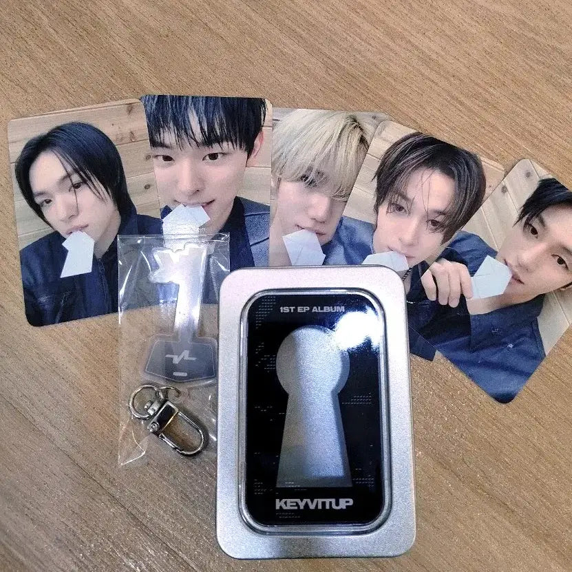 [BUNJANG] keyvitup SeNa Photocard Bundle Set / 키빗업 keyvitup 공방포카 키링 키트 양도 세나 쇼케이스 분철