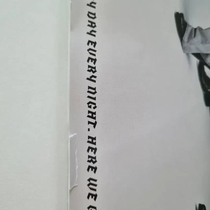 [SOLD OUT] 엽서 포함)에이티즈 코스모폴리탄 홍중 커버 잡지 매거진