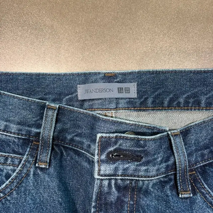 [BUNJANG] Uniqlo JWA Straight Jeans 30 / 유니클로JWA스트레이트 진 30 (64blue)