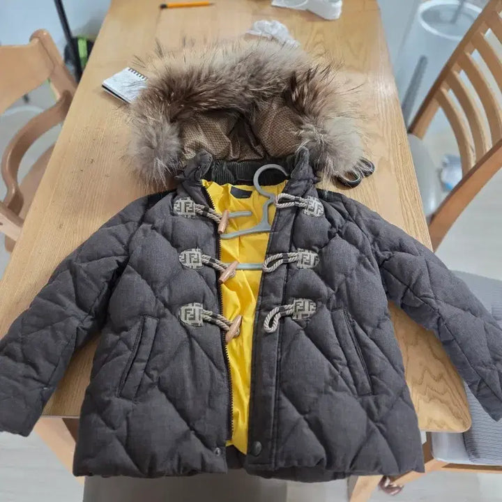 [BUNJANG] Fendi FF Logo Padded Down Jumper with Fur Hood / 펜디 FF 로고 패딩 점퍼