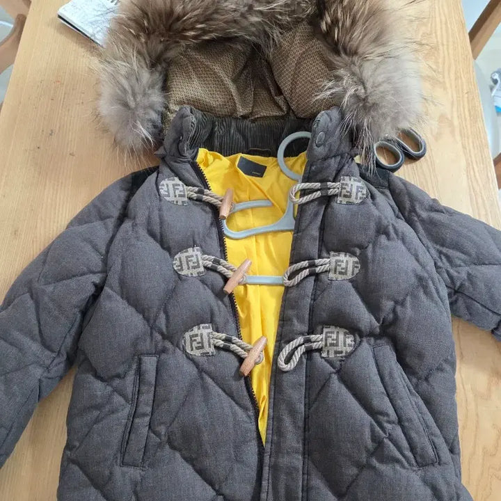 [BUNJANG] Fendi FF Logo Padded Down Jumper with Fur Hood / 펜디 FF 로고 패딩 점퍼