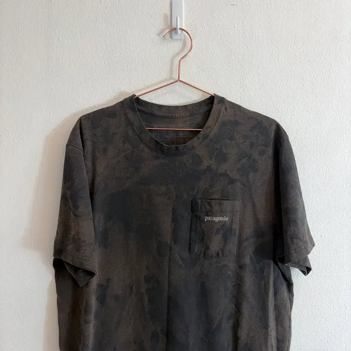 [SOLD OUT] 파타고니아 포켓 반팔 티셔츠 워싱 블랙(L)