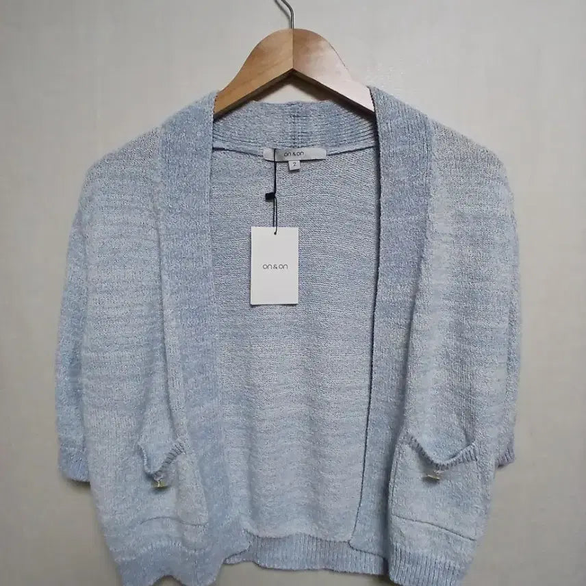 [SOLD OUT] (새상품)온앤온 on&amp;on 블루 반팔 가디건