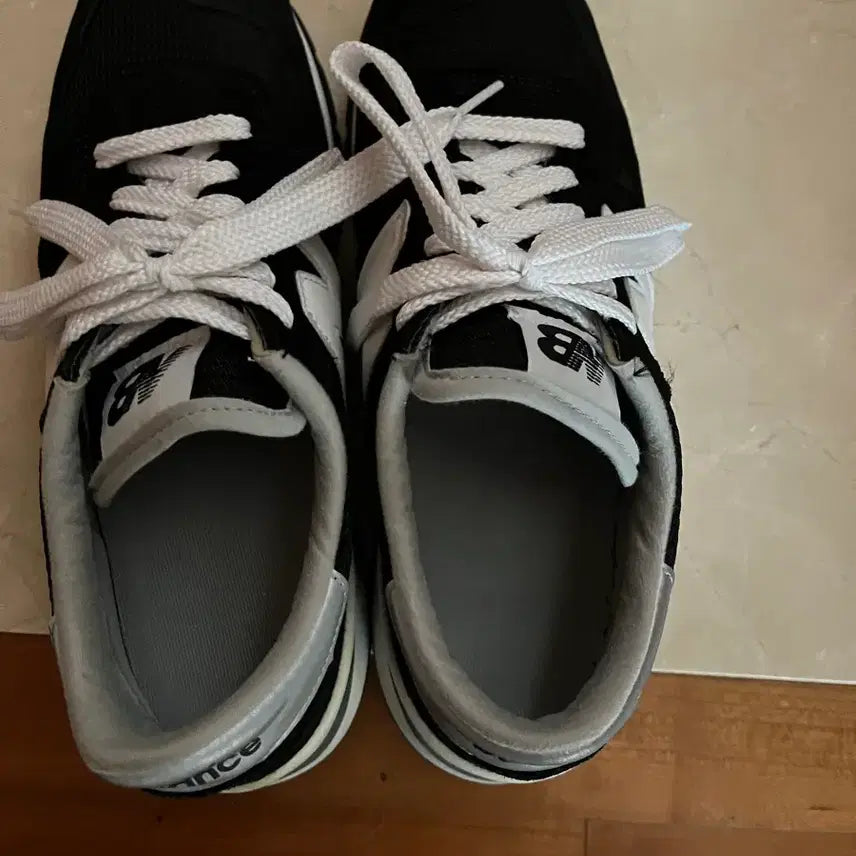 [BUNJANG] New Balance 990v1 Black 250 / 뉴발란스 990v1 블랙 250