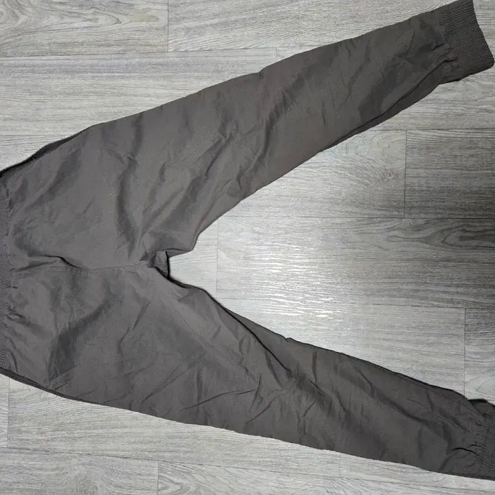 [BUNJANG] Nike AF1 Side Button Track Pants / 나이키 AF1 사이드 버튼 트랙 팬츠