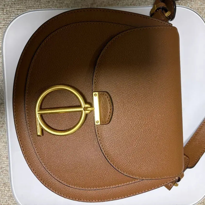 [BUNJANG] Louis Quatorze Mont Cross Bag / 루이까또즈 몬트 크로스백