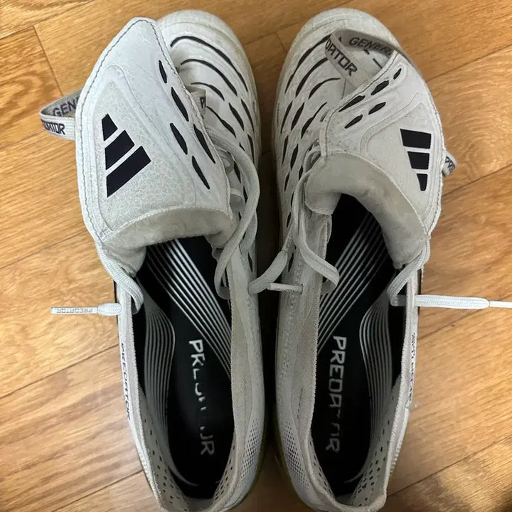 [SOLD OUT] 아디다스 프레데터 축구화 화이트 275