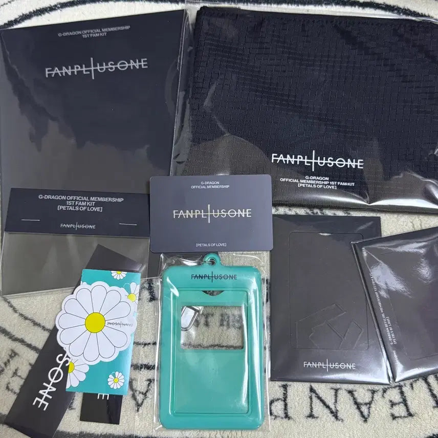 [BUNJANG] G-Dragon Famkit Love Version Bundle Set / 지드래곤 팸키트 버전 러브 일부 구성품 판매