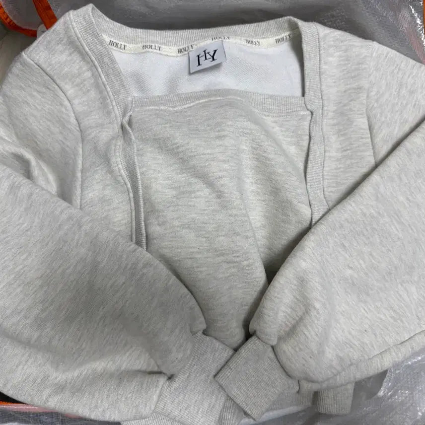 [SOLD OUT] 홀리 메이드 맨투맨