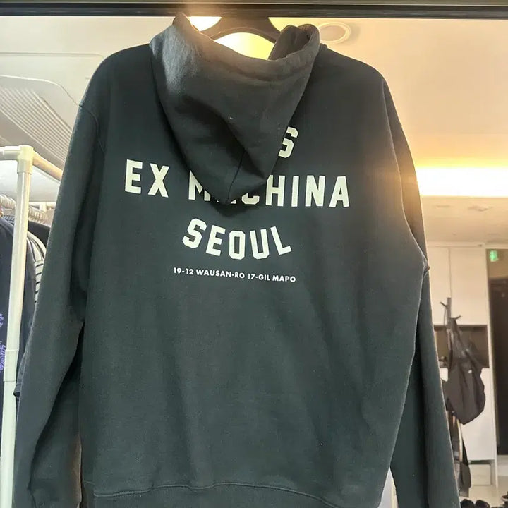 [BUNJANG] Deus Hooded Zip-up Black L / 데우스 후드집업 블랙 L