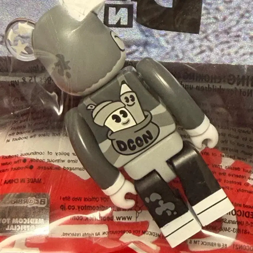 [BUNJANG] Bearbrick Vincent DesignerCon 2021 Exclusive / 베어브릭 빈센트 디자이너콘 2021 익스클루시브