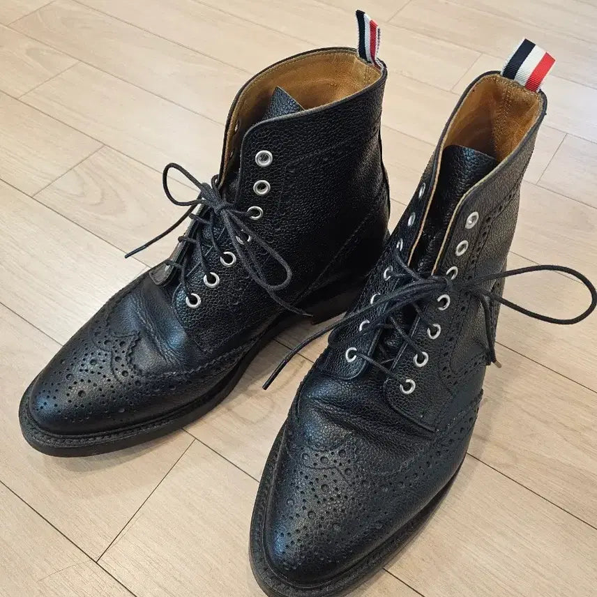 [BUNJANG] Thom Browne Pebble Grain Wingtip Boots UK8 (US9) / [정품] 톰브라운 페블 그레인 윙팁 부츠 UK8(US9)