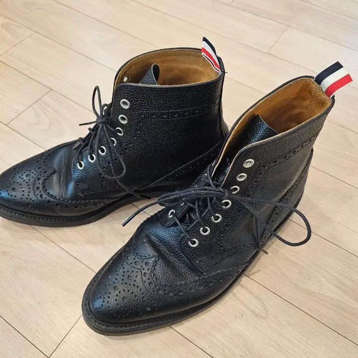 [BUNJANG] Thom Browne Pebble Grain Wingtip Boots UK8 (US9) / [정품] 톰브라운 페블 그레인 윙팁 부츠 UK8(US9)