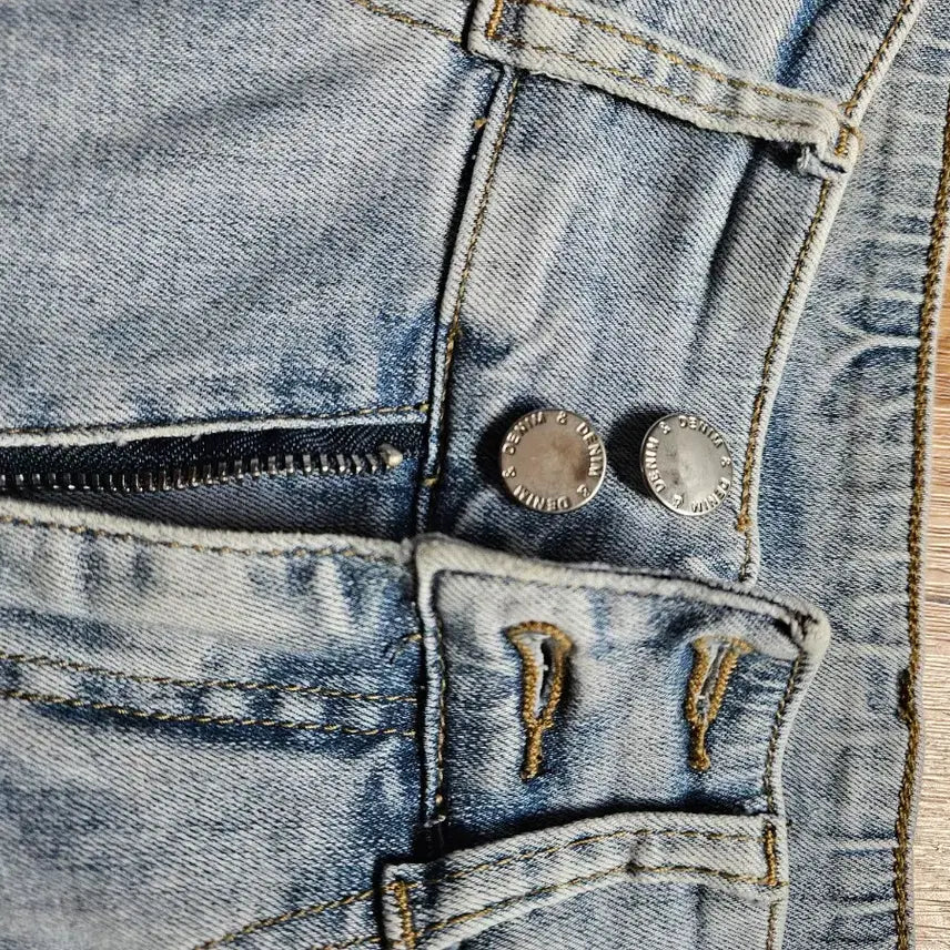 [BUNJANG] S-Size Light Blue Bootcut Jeans / S사이즈 연청 부츠컷 청바지