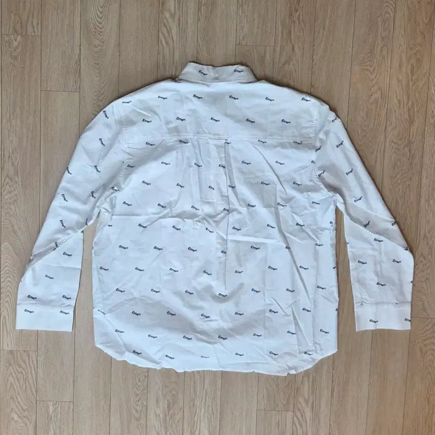 [BUNJANG] Mmlg Long-Sleeve Spring/Summer Shirt L (Approx. 105) / 미사용 Mmlg 긴팔 봄여름 와이셔츠 L사이즈 (105정도)(줄자사진