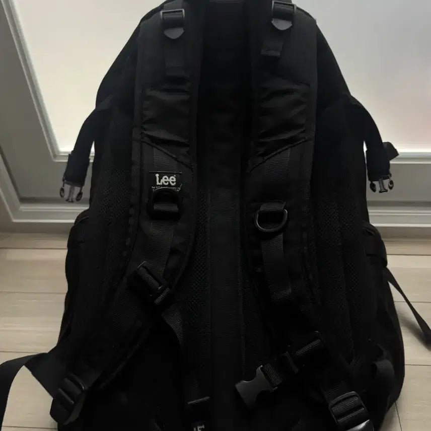 [BUNJANG] Lee Black Backpack / Lee 검정색 백팩 가방