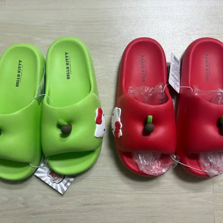 [BUNJANG] Sanrio Hello Kitty Apple Platform Slippers (Green/Red) / 산리오 그린,레드 헬로키티 애플 슬리퍼 통굽 새상품 240,250