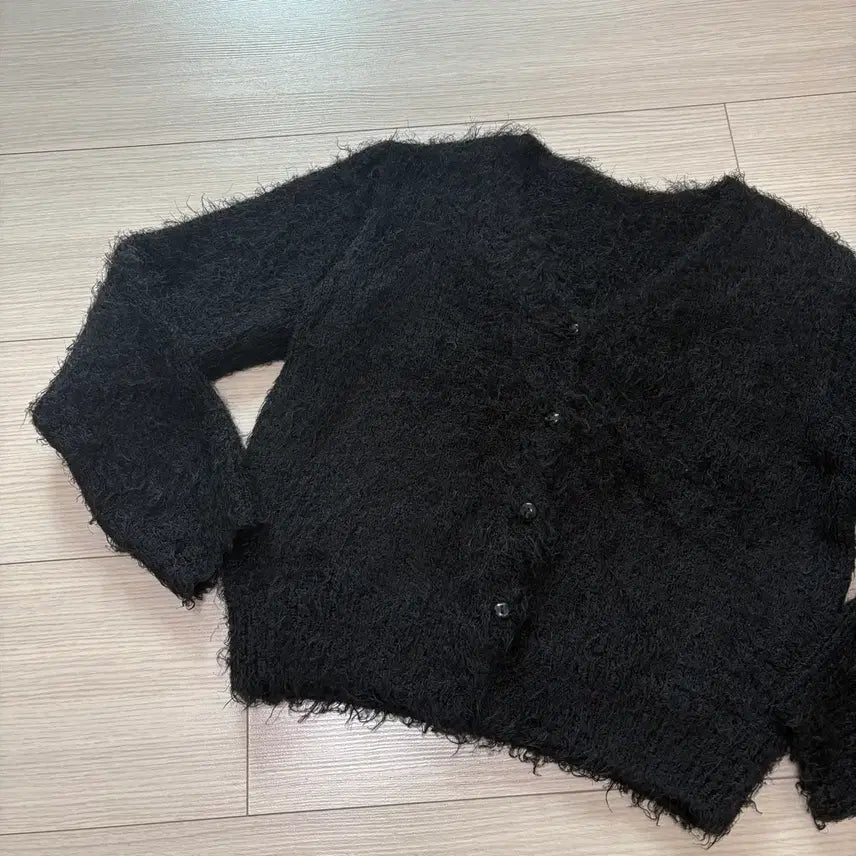 [BUNJANG] Anyone More Angora Knit Cardigan / (반택포가격) 에이블리 애니원모어 앙고라 니트 가디건