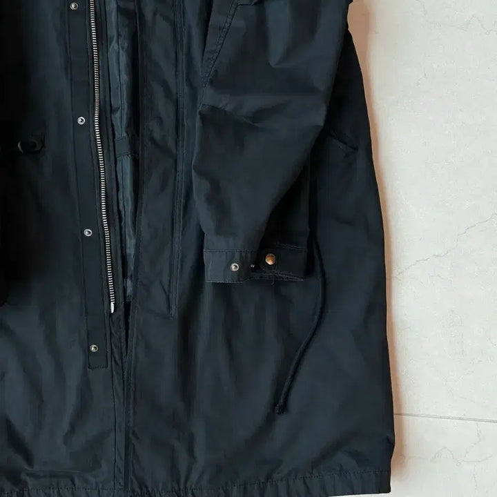 [BUNJANG] Kai-aakmann Black Nylon Long Hooded Jumper M / 카이아크만 블랙 나일론 롱 후드 점퍼 M