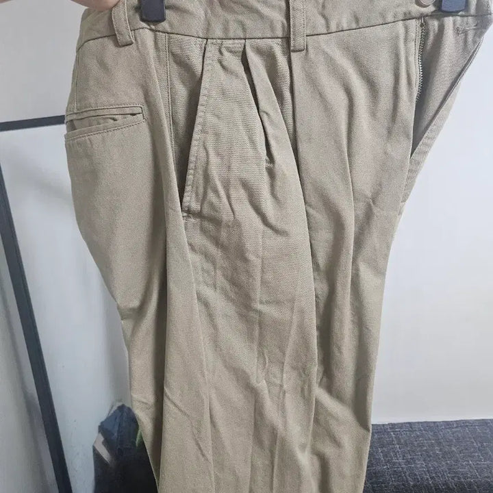 [BUNJANG] Musinsa Standard Two-Tuck Wide Chino Pants Beige (Size 32) / 무신사 스탠다드 투턱 와이드 치노팬츠 베이지 32사이즈