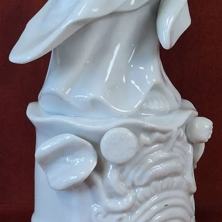 [BUNJANG] White Porcelain Avalokitesvara Bodhisattva Statue / 불교 백자 도자기 관음보살