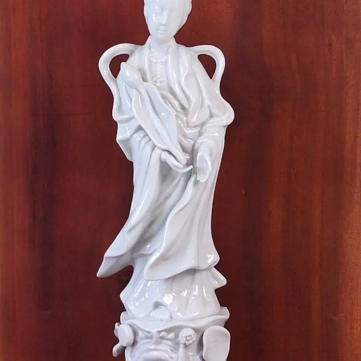 [BUNJANG] White Porcelain Avalokitesvara Bodhisattva Statue / 불교 백자 도자기 관음보살