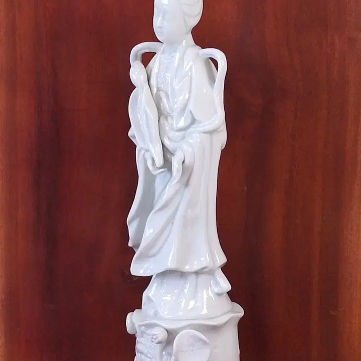 [BUNJANG] White Porcelain Avalokitesvara Bodhisattva Statue / 불교 백자 도자기 관음보살
