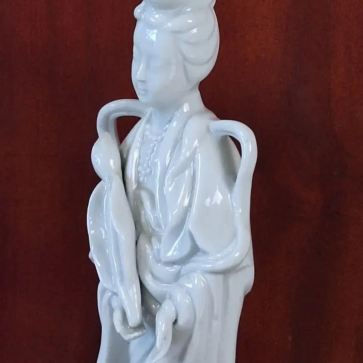 [BUNJANG] White Porcelain Avalokitesvara Bodhisattva Statue / 불교 백자 도자기 관음보살