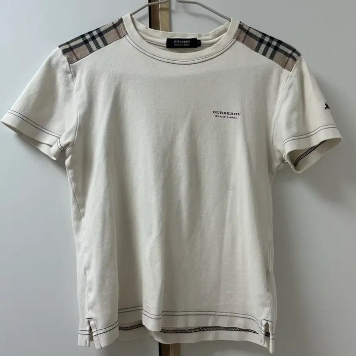 [BUNJANG] Burberry Nova Check Short Sleeve T-shirt / 버버리 숄더 노바 체크 반팔티셔츠
