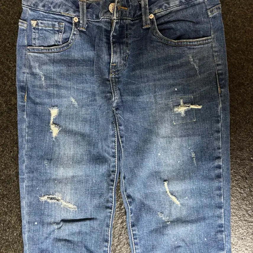 [BUNJANG] GUESS Distressed Slim Fit Jeans Size 28 / GUESS 데미지 찢 청바지 28사이즈