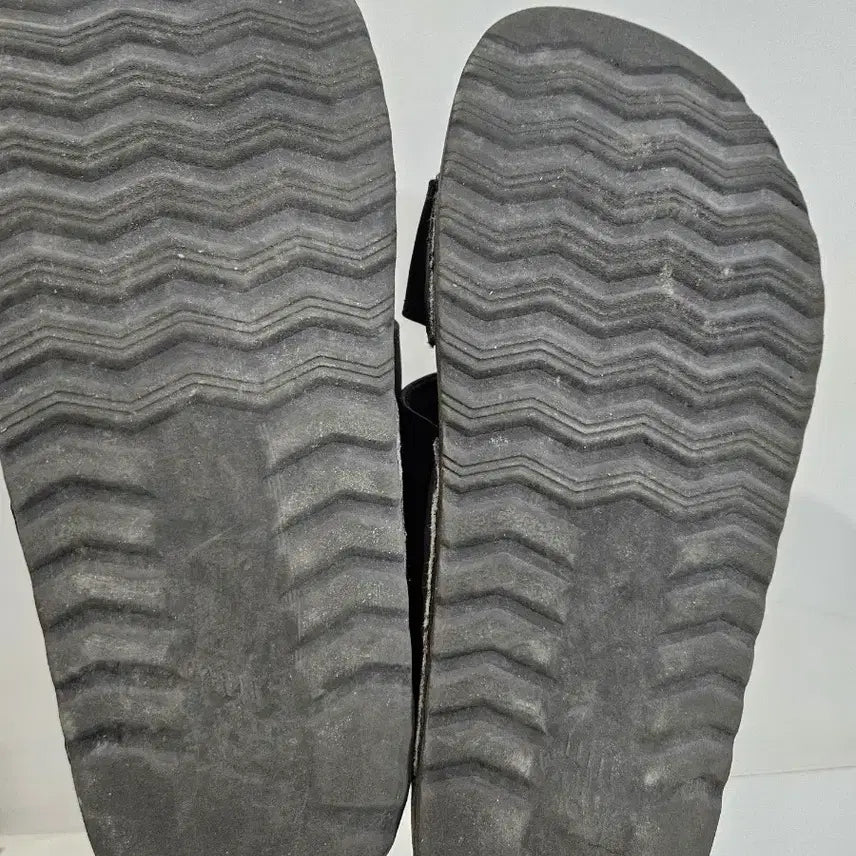 [BUNJANG] New Balance Velcro Sandals - Black - Size 260 / 뉴발란스 블랙 벨크로 샌들260사이즈(124)