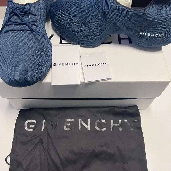 [BUNJANG] Givenchy Knit Sneakers / 지방시 니트 스니커즈