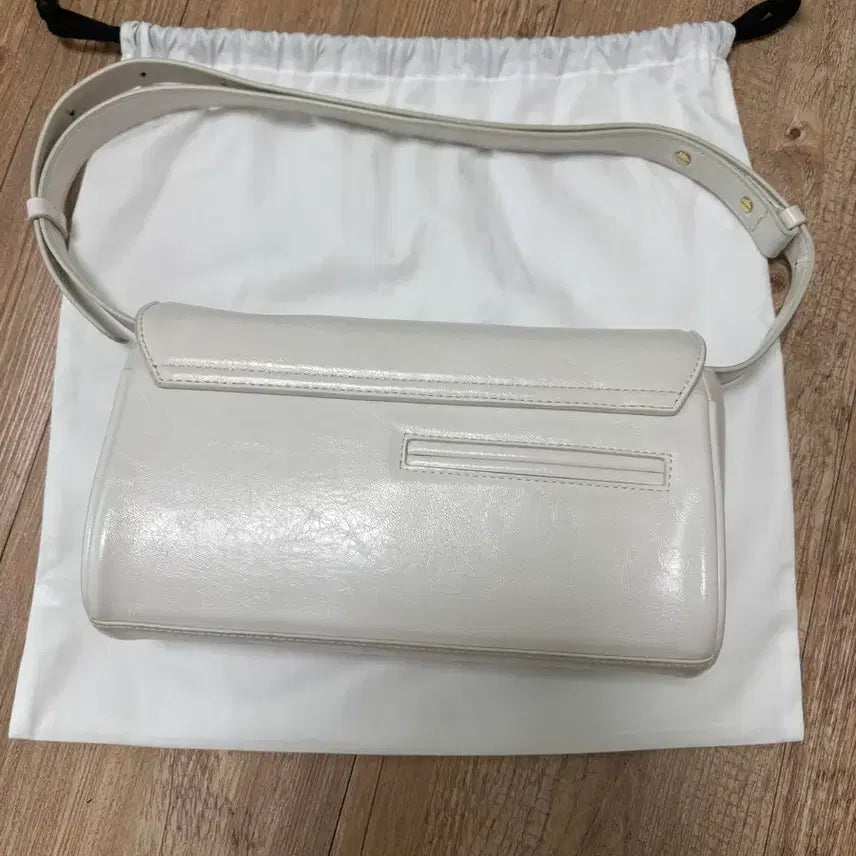 [BUNJANG] Stand Oil Butter Bag Cream / 스탠드오일 버터백 크림