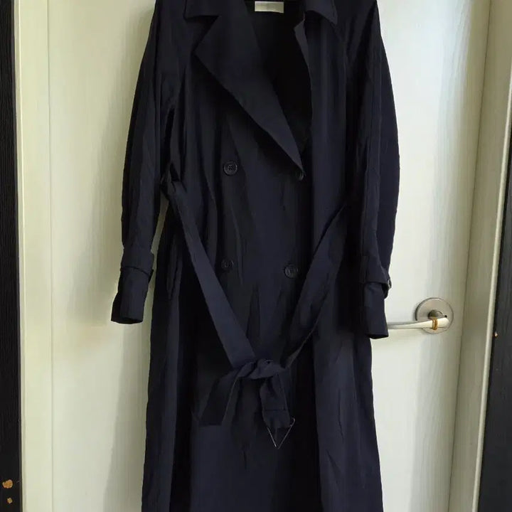 [BUNJANG] IT MICHAA Navy Trench Coat Size 4 / 새거수준 it MICHA 트렌치 코트 네이비