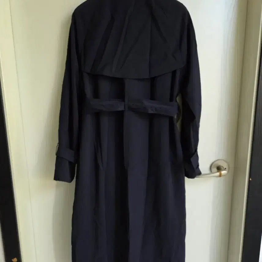 [BUNJANG] IT MICHAA Navy Trench Coat Size 4 / 새거수준 it MICHA 트렌치 코트 네이비