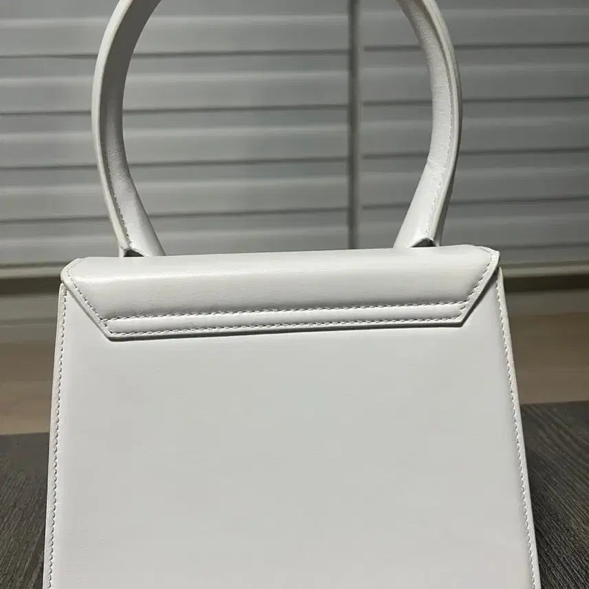 [BUNJANG] Jacquemus Le Grand Chiquito Tote Bag / 자크뮈스 르 치키토 그랑 토트백
