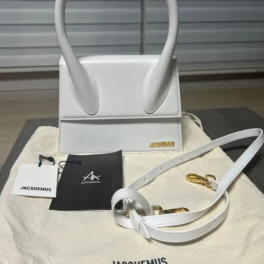 [BUNJANG] Jacquemus Le Grand Chiquito Tote Bag / 자크뮈스 르 치키토 그랑 토트백