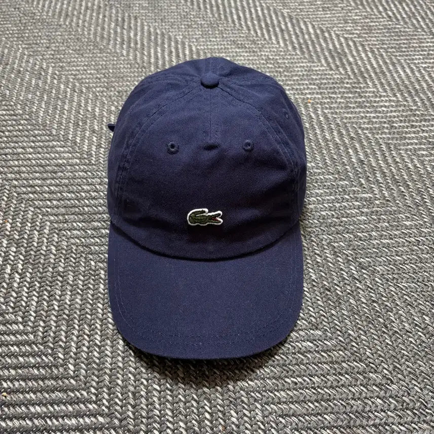 [SOLD OUT] 라코스테 네이비 볼캡 모자(OS)