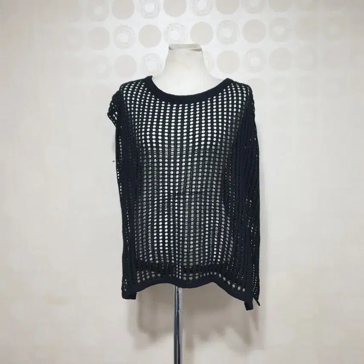 [BUNJANG] Sleeveless Knit Mesh T-Shirt Black / Free/망사/시슬루/티셔츠/걸치는니트/나시티/블랙나시티