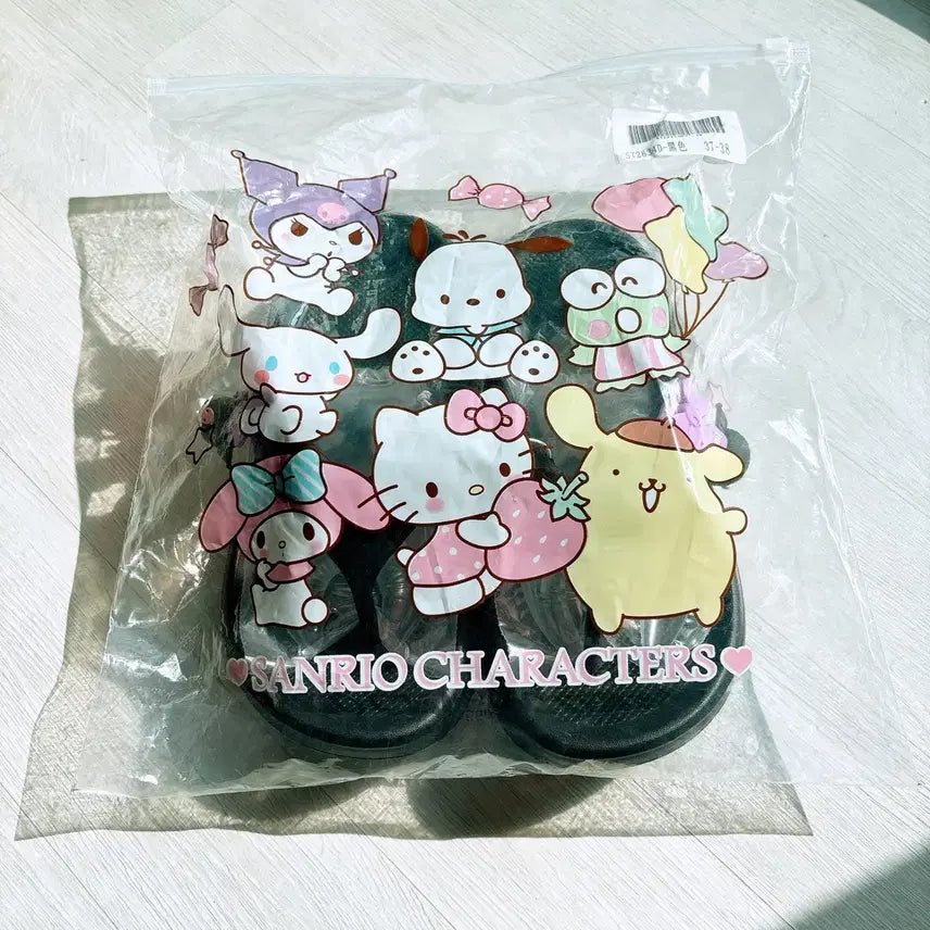 [SOLD OUT] (새상품) 산리오 키티 쿠로미 마이멜로디 쪼리 슬리퍼