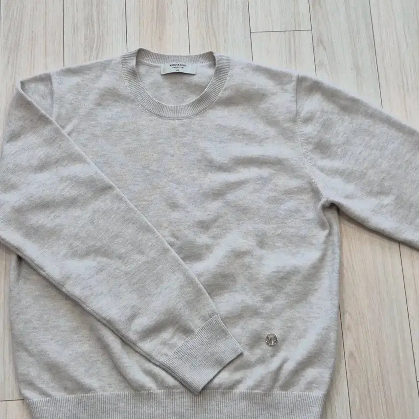 [BUNJANG] Round Neck Long Sleeve Knit Beige / 라운드넥 긴팔 니트 베이지