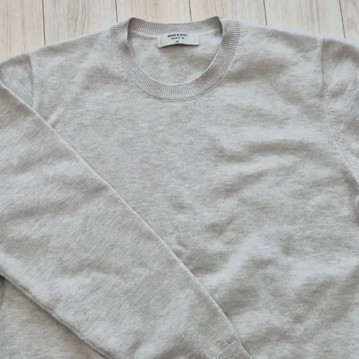 [BUNJANG] Round Neck Long Sleeve Knit Beige / 라운드넥 긴팔 니트 베이지