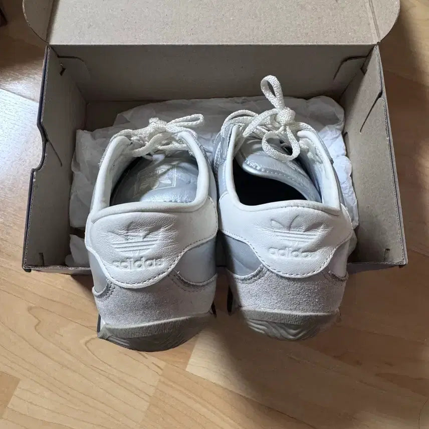 [BUNJANG] Adidas Country II Silver Cream Sneakers / 아디다스 컨트리 II 실버크림 235