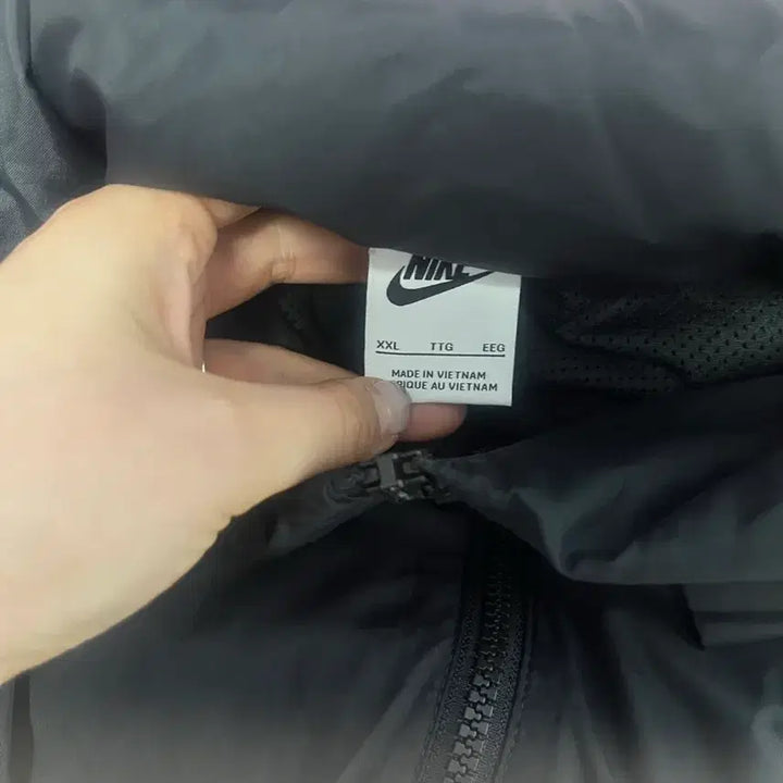 [BUNJANG] Nike Black Windbreaker Jacket 110 / 나이키 블랙 바람막이 자켓 110