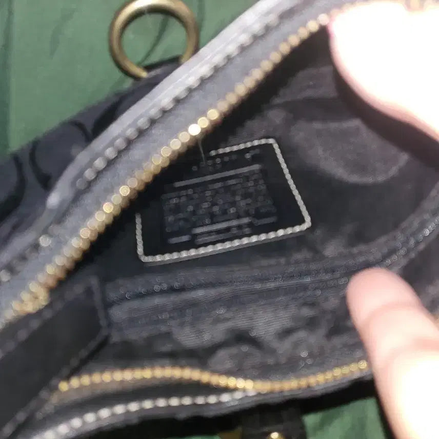 [BUNJANG] Coach Soho Shoulder Bag / 코치 빈티지 소호 숄더백 블랙 (마지막 내림)