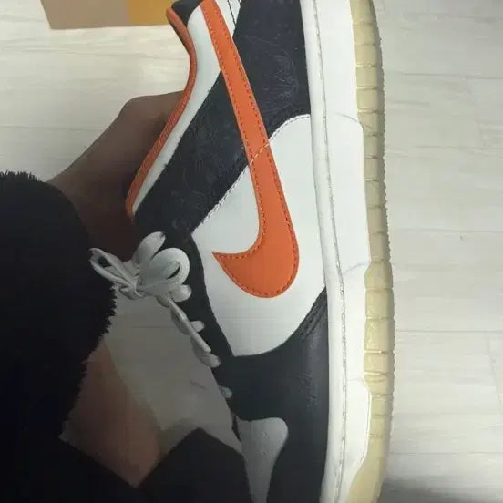 [BUNJANG] Nike Dunk Halloween Sneakers / 나이키 덩크 할로윈 275