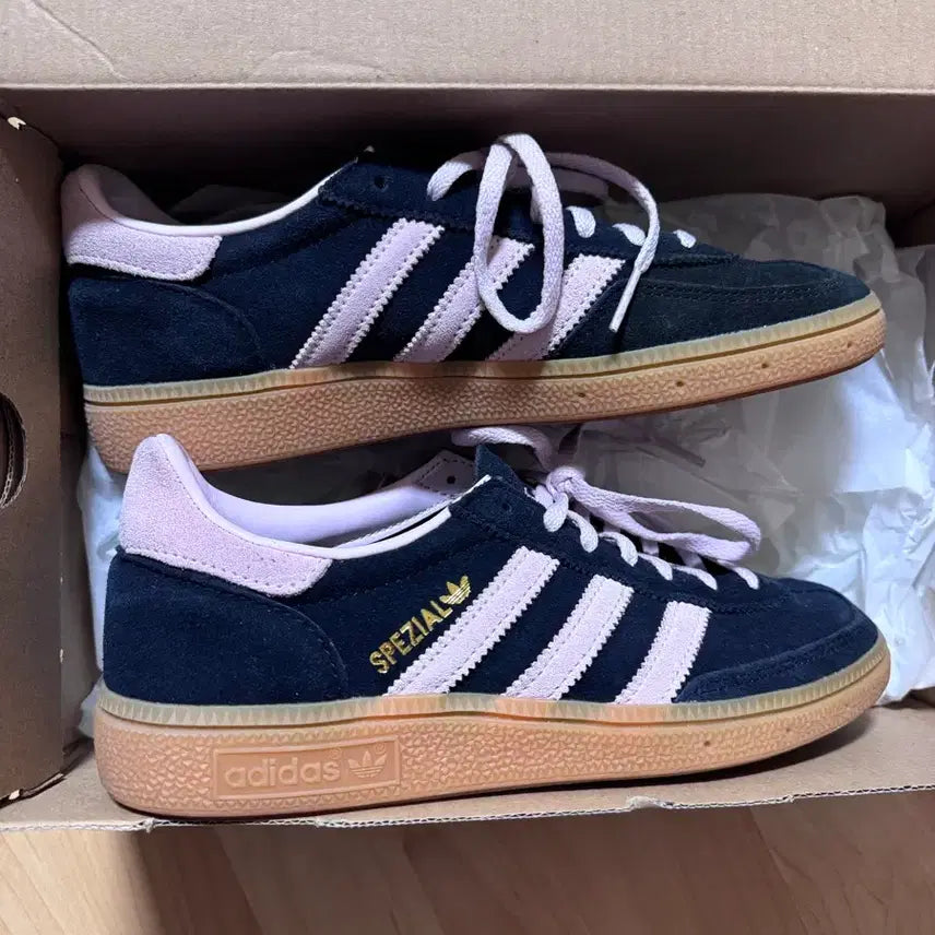 [BUNJANG] Adidas Spezial Black Pink Shoes / 아디다스 스페지알 블랙 핑크 235